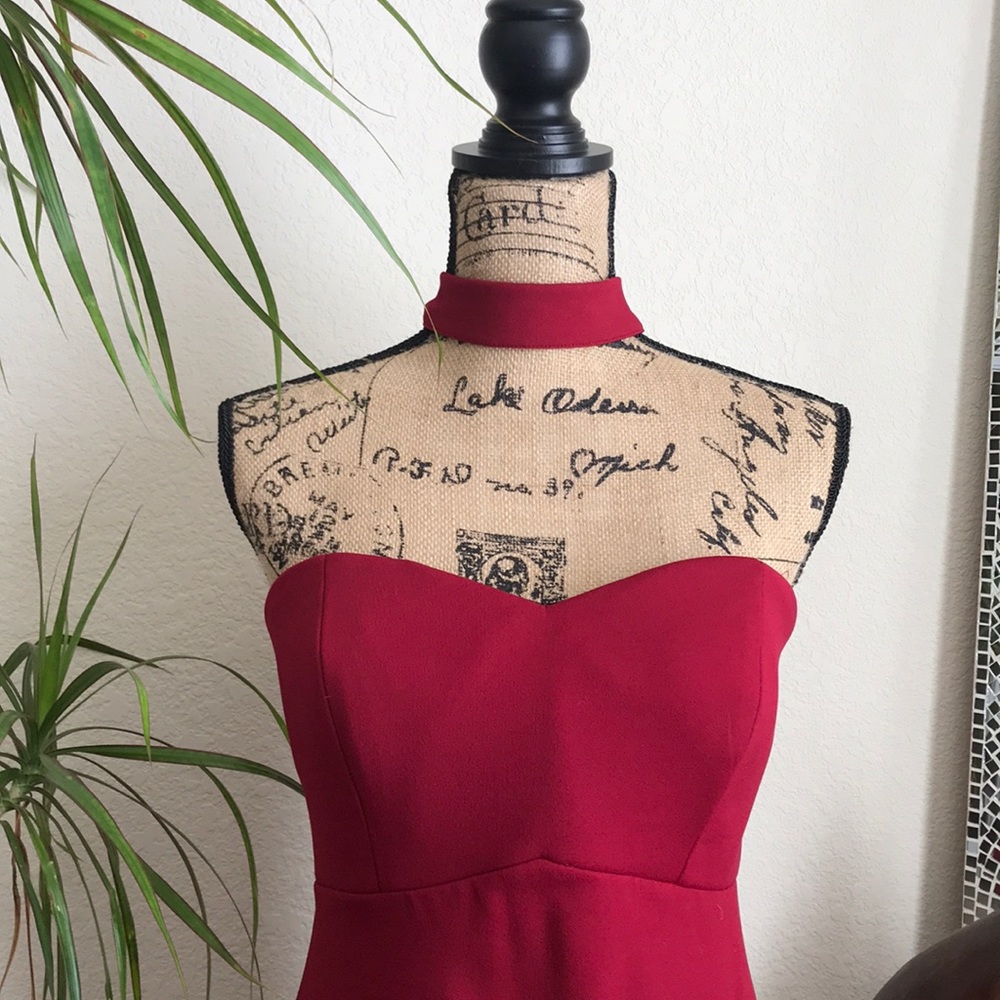 💃MAROON PROM DRESS🌺 - Picture 8 of 8